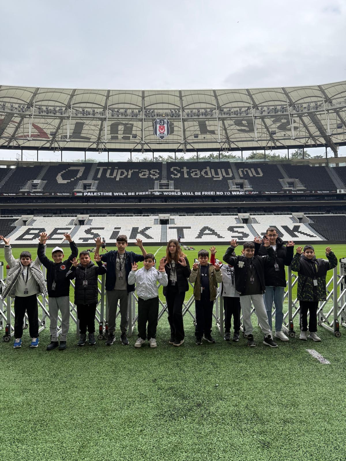 Minik Kartallar, BJK Vodafone Park’ta unutulmaz bir gün geçirdi